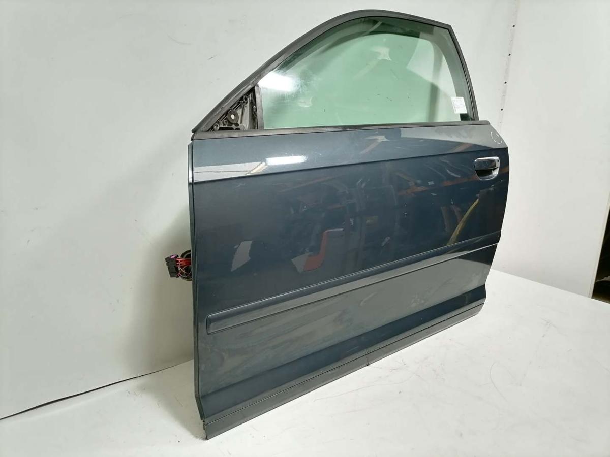 Audi A3 8P original T&uuml;r vorn links LZ7H Meteorgrau 3-T&uuml;rer Rohbau Bj.2011